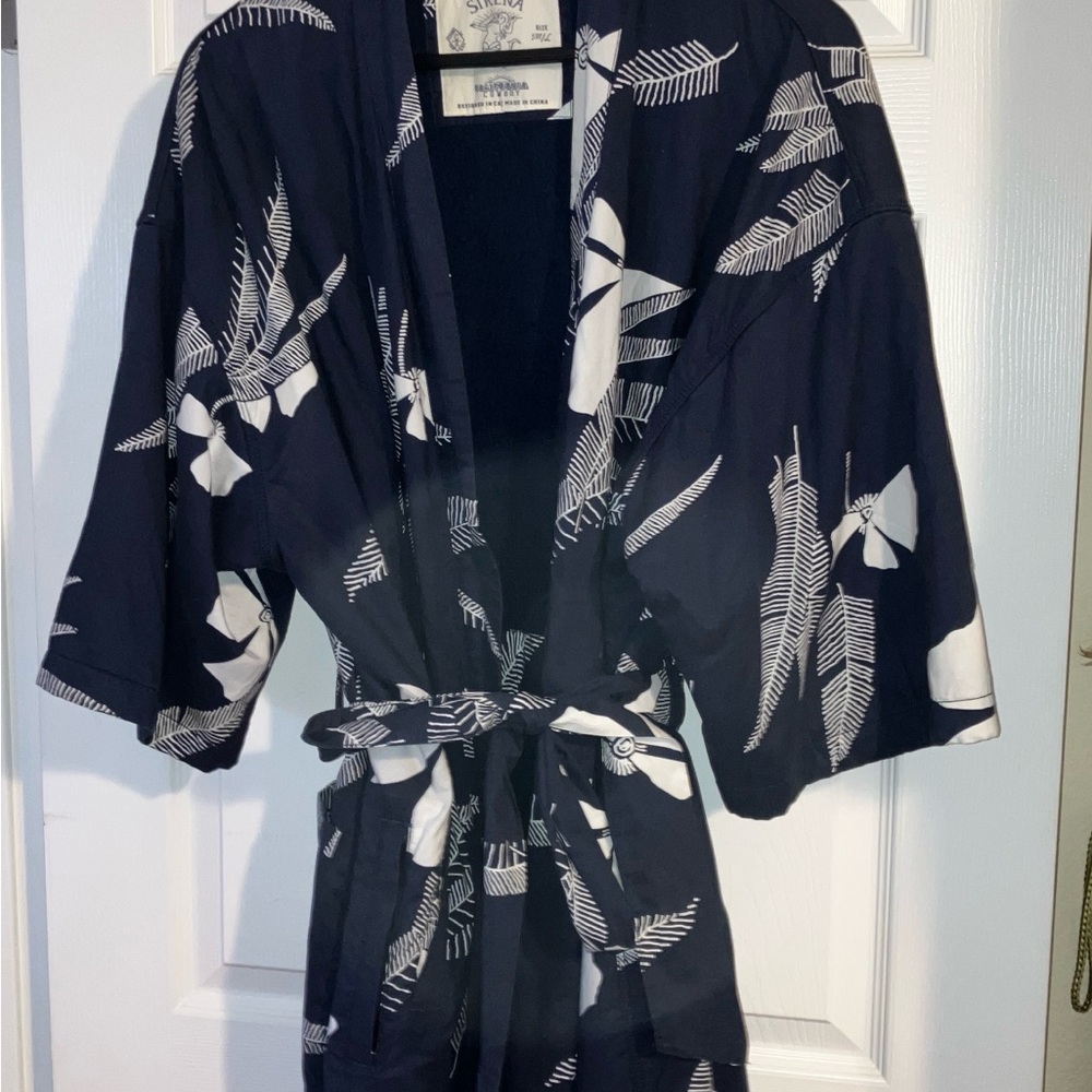 California Cowboy Navy and White Swim Robe with Dry Pocket